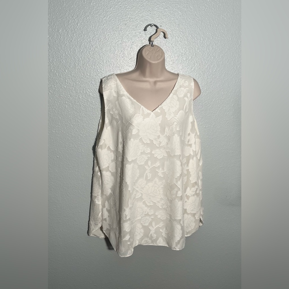 Chico's Size 3 (XL) Off-White Textured Tank Top